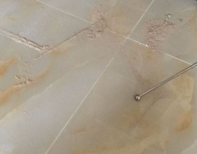 吴中瓷砖空鼓维修公司分享粘合剂选择不当在瓷砖铺贴过程中可能导致以下问题